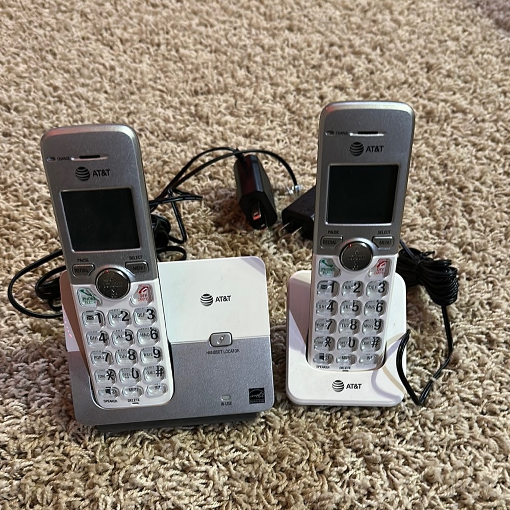 AT&T Silver Cordless Phone Set